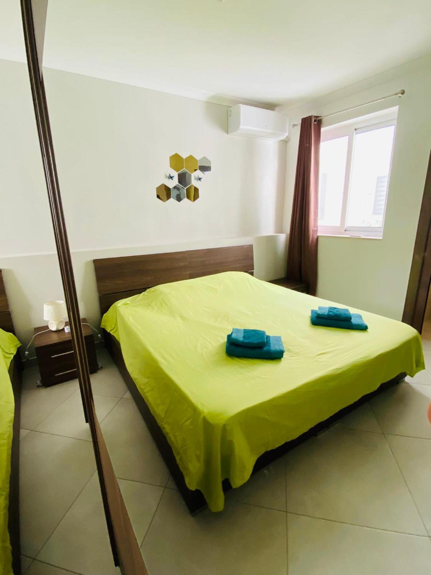 Mela Apartment 1 세인트폴스베이 외부 사진
