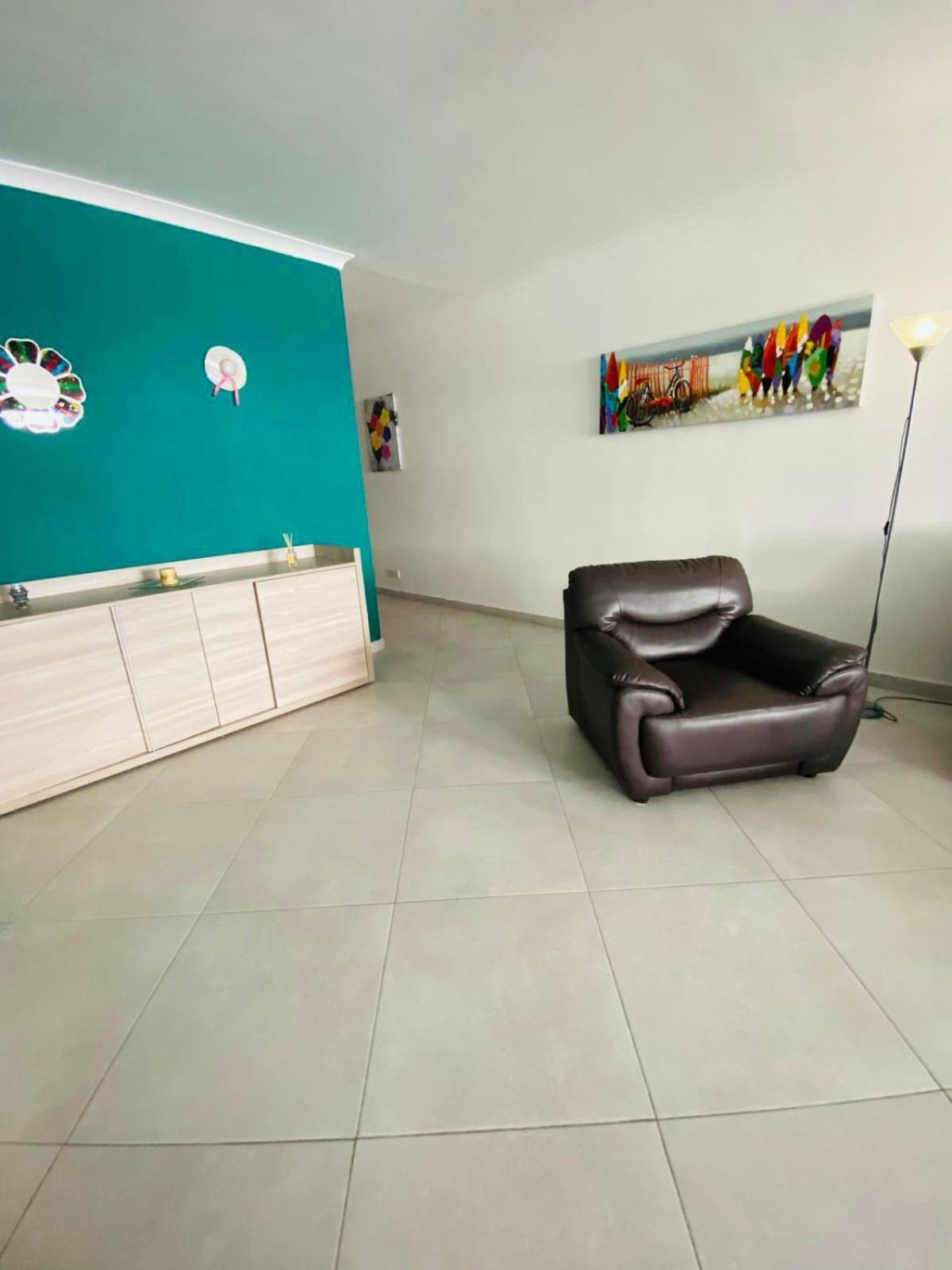 Mela Apartment 1 세인트폴스베이 외부 사진